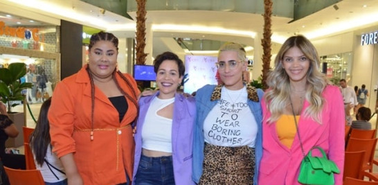 Elaine Melenciano, Rosanna José Luna, Camila Cienfuegos y Giselle Gagg.