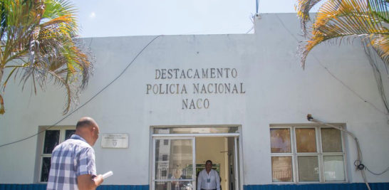 Sede del destacamento policial del Ensanche Naco donde David de los Santos, fue golpeado violentamente, un crimen que levantó una ola de repulsa total./RAÚL ASENCIO
