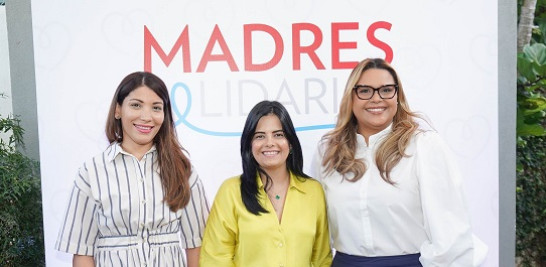 Magda Sánchez, Mery Bairan y Sarah Herrera,