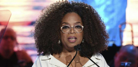 Oprah Winfrey señala a un primo de 19 años de haberla violado.