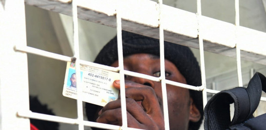 Detención de haitianos en Ciudad Juan Bosch. Foto: José Alberto Maldonado / Listín Diario.