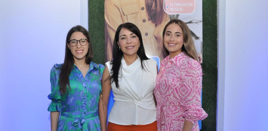 Ana Melissa Almonte, Sonja Valdez y Gabriela Almonte.