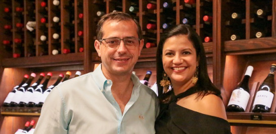 Faustino Pérez y Carolina Subero.