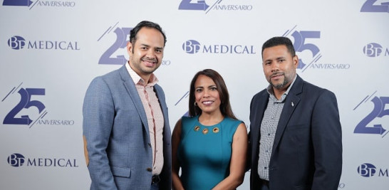 Engels Liranzo, Jacqueline Reyes y Víctor Manuel Hernández.