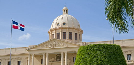 Los laureles podados son un atractivo en los jardines del Palacio Nacional, en el Distrito Nacional.  Istock