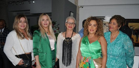 Verónica Filgueira, Doris Laura Uribe, Aida Guerra, Laura Feliz y Purisima de León.