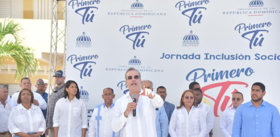 Presidente Luis Abinader en el lanzamiento de Primero Tú, en San Juan, al sur del país.