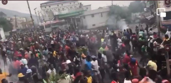 Una protesta en vías públicas de una comuna haitiana.