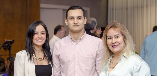 Isabel Rolo, Héctor Rolo e Isabel Figueroa de Rolo.