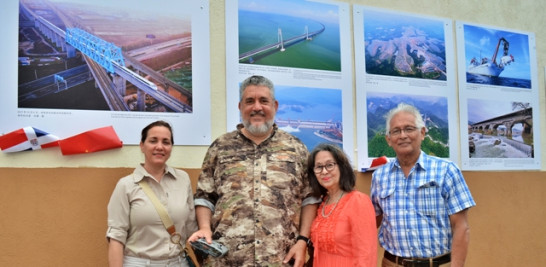 Carmen Inés Bencosme, Pedro Genaro, Leibi Ng y Mario Chong.