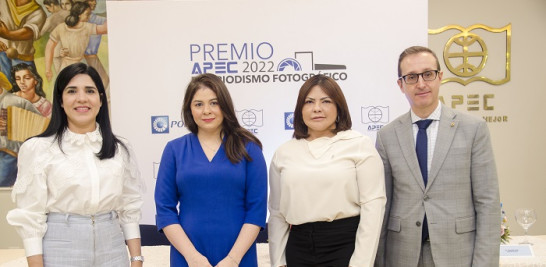Mariel Bera, Melissa Beriguete, Sonia Mordán y Esteban Martínez Murga