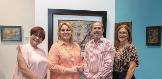 Ana Núñez, Denisse Sánchez, Juan Julio Bodden y Tamara Hernández de Bodden.