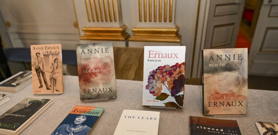 Los libros de la autora francesa Annie Ernaux se exhiben en la Academia Sueca después del anuncio de que Ernaux es el ganador de este año del Premio Nobel de Literatura 2022 en la Academia Sueca en Estocolmo, el 6 de octubre de 2022.
Jonathan NACKSTRAND / AFP