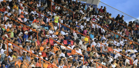 Gran parte del público que acudió a observar el partido de ida en el estadio de Cibao FC