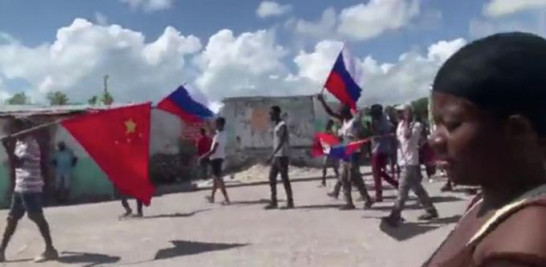 Haitianos toman las calles.