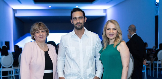 Roxana Diaz, Vladimir Mejía y María Isabel Fernández