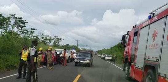Las autoridades investigan el trágico accidente, ocurrido a la altura del kilómetro 9 de la carretera que une ambas ciudades. Florentino Durán / LD