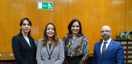 Madelin Yasmin González, Maitée Mateo, Olga Morel y Erick Medina.