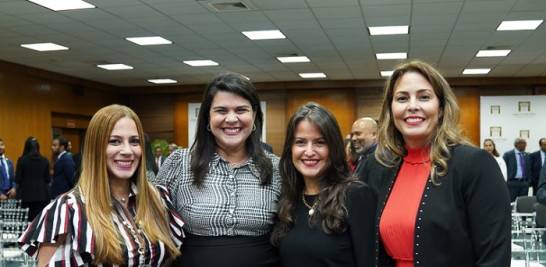 Patricia Rubirosa, Cinthya Patricia Goico, Ingrid González y Sabrina Díaz.