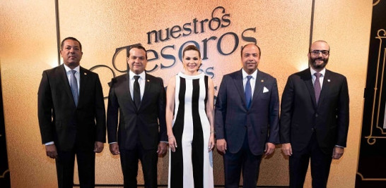 Ysidro Garcia, José Manuel Almonte, Noelia García de Pereyra, Samuel Pereyra y Francisco Elías.