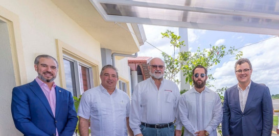 William Phelan, Héctor Porcella, Omar Chahín, Sebastian Yapor, Manuel  Díez.
