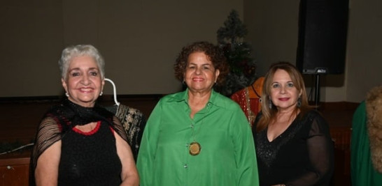 Margarita Mendoza, Ana Angélica Moreno y Varinia Caamaño.