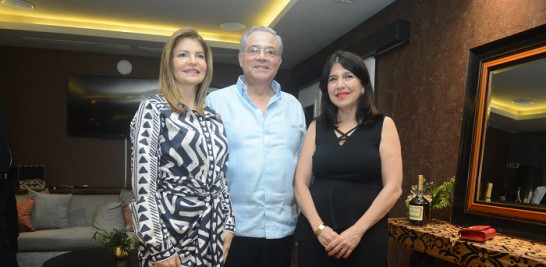 Nancy Velásquez, José Florentino y Sogela Castillo.