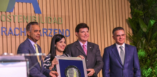 Ministro de la Presidencia Joel Santos, Mariel Bera, Julio Virgilio Brache y Pedro Brache
