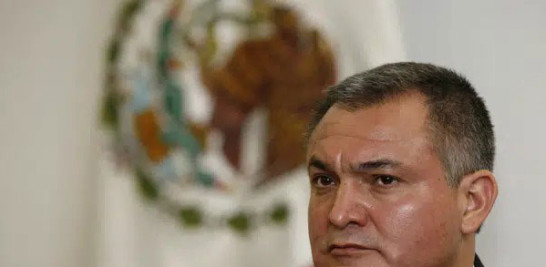 Fotografía de archivo del secretario de Seguridad Pública de México, Genaro García Luna, en conferencia de prensa al margen de la reunión Comunidad Policial Americana en Ciudad de México el 8 de octubre de 2010. . AP