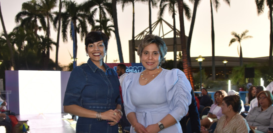 Nora Rubirosa y María Elena Vásquez.