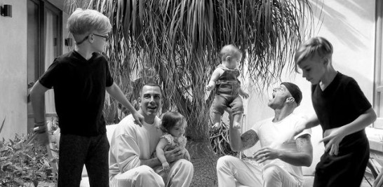 Ricky Martin y su esposo, Jwan Yosef, con sus hijos Lucía, Matteo, Valentino y Renn Martin-Yosef. Foto: Instagram