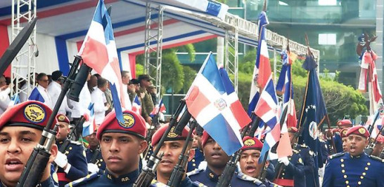 Desfile militar celebrado ayer en la provincia Duarte.