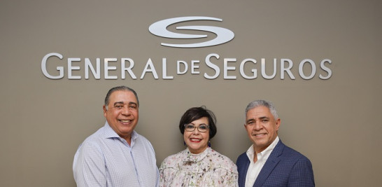 Fermín Acosta, Milagros de los Santos y Ludy González.