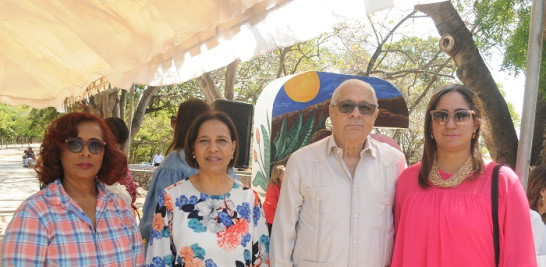 Nurys Veras, Fiona Almonte de Domínguez, José Alfredo Rizek y Vanesa Burgos.