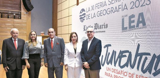 Frank DOleo Abreu, Patricia Hernández, Miguel Franjul, Rosario Vásquez y Jimmy García Saviñón.