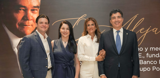 Manuel Alejandro Grullón, Stephanie Baud de Grullón, Sandra Bisonó de Paniagua y Christopher Paniagua