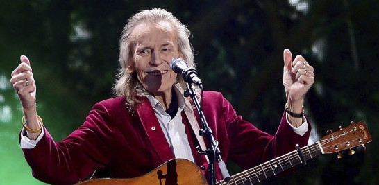 Gordon Lightfoot durante una presentación en la ceremonia del 150th aniversario de la Confederación de Canadá, en Ottawa, Ontario, en 1 de julio de 2017. (Sean Kilpatrick/Press via AP)