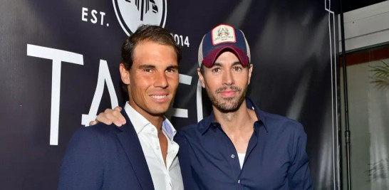 El tenista Rafael Nadal y el cantante Enrique Iglesias inauguraron en marzo de 2017 un restaurante en Miami Beach, Florida.