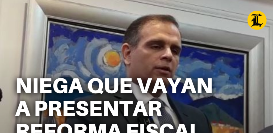 El ministro de Hacienda, José Manuel Vicente, dijo que no están pensando en implementar una reforma fiscal, ya que aún tienen "demasiados problemas que atender".<br /><br />https://listindiario.com/economia/20230601/ministro-hacienda-niega-vayan-presentar-reforma-fiscal_756571.html<br /><br />También le pude interesar estos videos:<br /><br />LEONEL ENCABEZA MARCHA DE LA FP EN EL DÍA DE LOS TRABAJADORES POR UNA MEJOR CALIDAD DE VIDA https://youtu.be/9Svo7QAEu1c<br /><br />ABOGADOS ACUSAN A YENI BERENICE Y A WILSON CAMACHO EN EL CASO JEAN ALAIN Y MEDUSA https://youtu.be/gJMYlp_W60w<br /><br />UN MUERT0 Y UN HERID0 TRAS CONFLICTO EN LOS TRES BRAZOS https://youtu.be/E5vTwb1oIeQ<br /><br />EMILIO LÓPEZ VA A PRISIÓN POR CASO TAMARA MARTÍNEZ; FISCAL EXPLICA GRAVEDAD DEL CASO https://youtu.be/4ko0BkEEwQc<br /><br />LLEGADA DEL PRESIDENTE A LA FUNERARIA PARA BRINDARLE SUS CONDOLENCIAS AL CANDIDATO ABEL MARTÍNEZ https://youtu.be/PWDwz5mKo3U<br /><br />Más noticias en https://listindiario.com/<br /><br />Suscríbete al canal  https://bit.ly/335qMys<br /><br />Síguenos<br />Twitter  https://twitter.com/ListinDiario <br /><br />Facebook  https://www.facebook.com/listindiario <br /><br />Instagram https://www.instagram.com/listindiario/