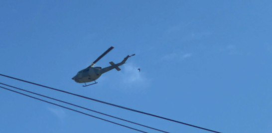 Helicóptero sobrevolando Santiago
