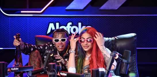 Tekashi y Yailin durante la entrevista en el programa "Alofoke Radio Show".