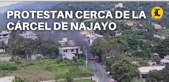 Moradores de la comunidad Najayo Arriba, en las inmediaciones del Centro de Corrección y Rehabilitación Najayo, en San Cristóbal, protestaron este jueves en demanda de la reparación de acueducto.<br /><br />https://listindiario.com/la-republica/20230831/protestan-cerca-carcel-najayo-demanda-reparacion-acueducto_770901.html<br /><br />También le pude interesar estos videos:<br /><br />LEONEL ENCABEZA MARCHA DE LA FP EN EL DÍA DE LOS TRABAJADORES POR UNA MEJOR CALIDAD DE VIDA https://youtu.be/9Svo7QAEu1c<br /><br />ABOGADOS ACUSAN A YENI BERENICE Y A WILSON CAMACHO EN EL CASO JEAN ALAIN Y MEDUSA https://youtu.be/gJMYlp_W60w<br /><br />UN MUERT0 Y UN HERID0 TRAS CONFLICTO EN LOS TRES BRAZOS https://youtu.be/E5vTwb1oIeQ<br /><br />EMILIO LÓPEZ VA A PRISIÓN POR CASO TAMARA MARTÍNEZ; FISCAL EXPLICA GRAVEDAD DEL CASO https://youtu.be/4ko0BkEEwQc<br /><br />LLEGADA DEL PRESIDENTE A LA FUNERARIA PARA BRINDARLE SUS CONDOLENCIAS AL CANDIDATO ABEL MARTÍNEZ https://youtu.be/PWDwz5mKo3U<br /><br />Más noticias en https://listindiario.com/<br /><br />Suscríbete al canal  https://bit.ly/335qMys<br /><br />Síguenos<br />Twitter  https://twitter.com/ListinDiario <br /><br />Facebook  https://www.facebook.com/listindiario <br /><br />Instagram https://www.instagram.com/listindiario/
