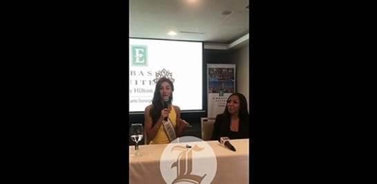 Que no quepan dudas, Mariana Downing se siente una auténtica dominicana y orgullosa de representar el país en el Miss Universo 2023, que se celebrará en noviembre en El Salvador. La beldad también sostuvo que su familia estaba feliz de que representara a República Dominicana y no a Estados Unidos o Gran Bretaña.<br /><br />https://listindiario.com/entretenimiento/20230907/mariana-downing-reina-cotui-comia-cacao-pina-mangu-defiende-sentir-dominicano_771831.html