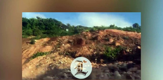 Fuertes lluvias provocaron derrumbes, deslaves de piedras y tierra en el poblado San Rafael, del municipio Paraíso, en la zona costera de Barahona.<br /><br />https://listindiario.com/la-republica/20230925/lluvias-provocan-derrumbe-barahona-afectan-acueducto-transito-pedernales_774567.html<br /><br />También le pude interesar estos videos:<br /><br />TORMENTA FRANKLIN INUNDA LA CAPITAL https://youtu.be/Pq11_6GJtgg<br /><br />VICEALMIRANTE AGUSTÍN ALBERTO MORILLO ASUME MANDO COMO NUEVO COMANDANTE DE LA ARMADA DOMINICANA https://youtu.be/mRcXUW4AyWc<br /><br />PLD DEFINE SUS CANDIDATOS A LAS ALCALDÍAS DEL DN, SDN, SAN CRISTÓBAL Y CABARETE https://youtu.be/mCoab9nVzMU<br /><br />LOS DOMINICANOS PODRÁN ENTRAR DE MANERA MÁS ÁGIL A ESTADOS UNIDOS, GRACIAS AL GLOBAL ENTRY https://www.youtube.com/watch?v=01ft8n1tGwM<br /><br />PRD, PLD Y FP ACUERDAN ALIANZAS EN TRES SENADURIAS, 6 ALCALDÍAS Y 150 DISTRITOS MUNICIPALES https://www.youtube.com/watch?v=gJc5ua4CTeQ<br /><br />Más noticias en https://listindiario.com/<br /><br />Suscríbete al canal  https://bit.ly/335qMys<br /><br />Síguenos<br />Twitter  https://twitter.com/ListinDiario <br /><br />Facebook  https://www.facebook.com/listindiario <br /><br />Instagram https://www.instagram.com/listindiario/