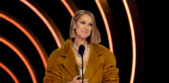 Celine Dion presentó el premio al Álbum del Año en los premios Grammy