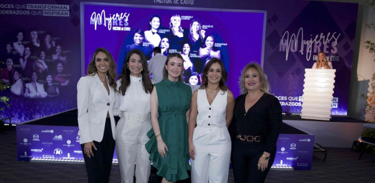 Arianna Rolo, Lourdes Frías, Kimberly García, Isabel Cristina Rolo e Isabel Figueroa de Rolo.