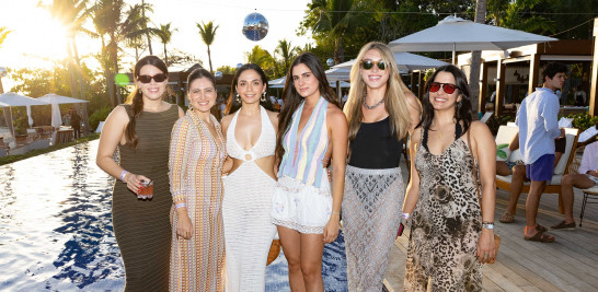 Gladys Álvarez, Paula Domínguez, Hilda Geraldino, Leticia Coudray, Ashley Inchaustegui y Rita Russo.