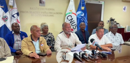 La Asociación Dominicana de Profesores (ADP) solicitó la posposición del Concurso de Oposición Docente Focalizado 2024 debido a diversas irregularidades que aún las autoridades no han corregido.<br /><br />https://listindiario.com/la-republica/20240605/adp-pide-posposicion-concurso-oposicion-docente_811556.html