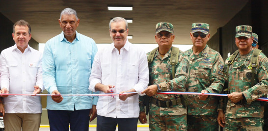 El Ejército de República Dominicana inauguró ayer diferentes obras realizadas dentro del Campamento Militar 16 de Agosto, en Pedro Brand, actividad en la que estuvo presente el presidente Luis Abinader.