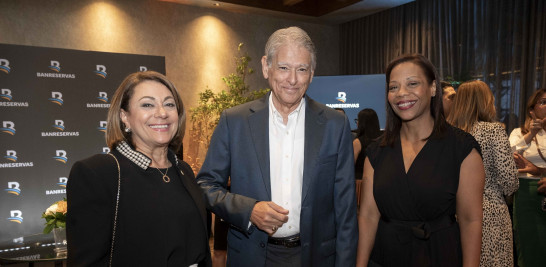 Antonia Subero, Miguel Díaz Caamaño y Miguelina Medina.